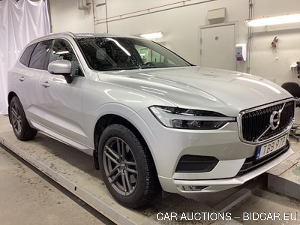 Volvo XC60 B4 AWD Momentum Teknik Panorama Skinn H/K Drag Kamera Navi