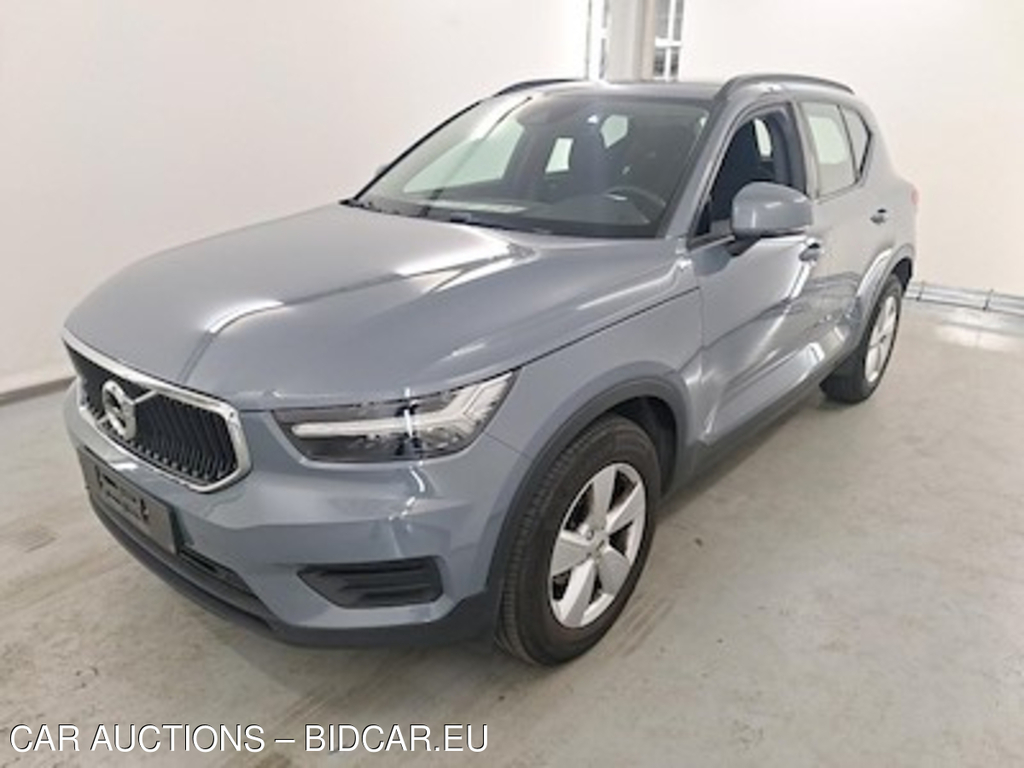 Volvo XC40 2.0 D3 MOMENTUM CORE