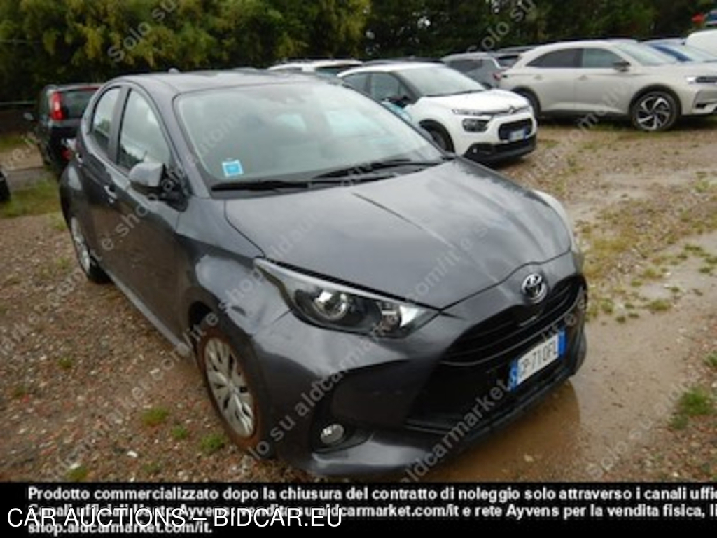 Toyota yaris PC 1.0 business my22 -