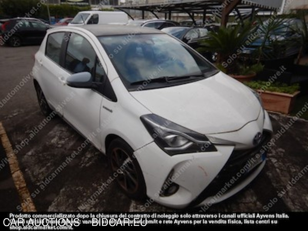 Toyota yaris 1.5 hybrid style hatchback -