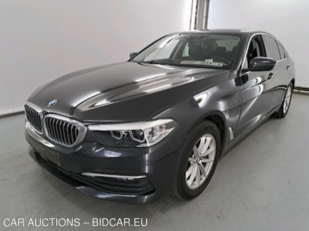 BMW 5 - 2017 530eA PHEV Performance OPF Business Comfort