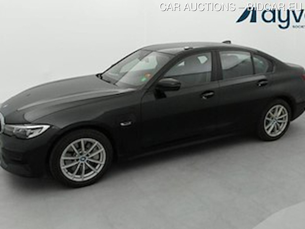 BMW 330E 184 CV Business Pack Plus, Sieges chauffants