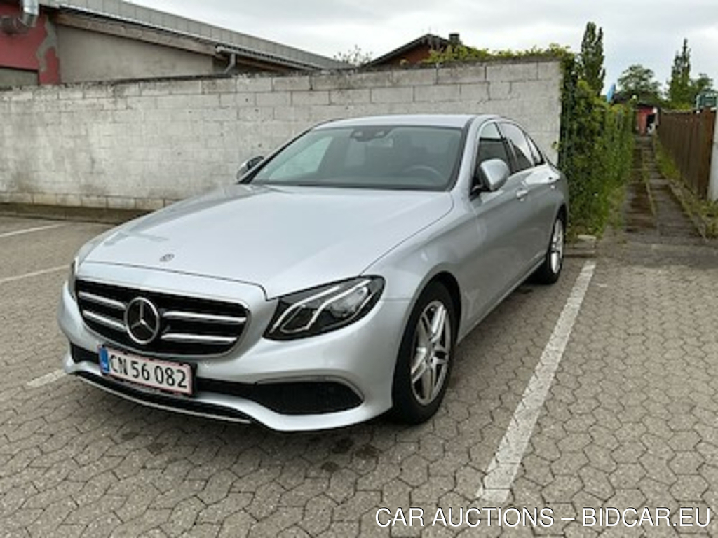 Mercedes-Benz E-Klasse 2.0 E 220 d Business auto 4-dørs UA!