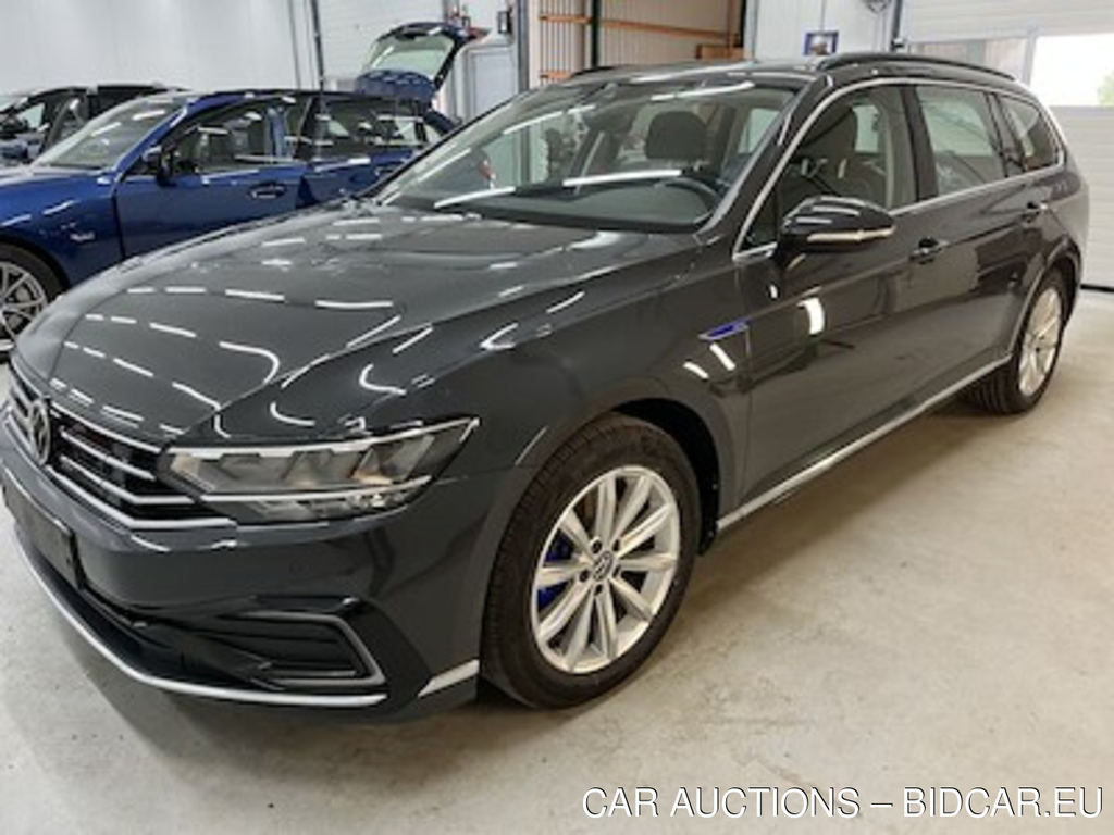 Volkswagen Passat 1.4 Tsi Gte High Plug-In Hybrid Dsg Variant UA!