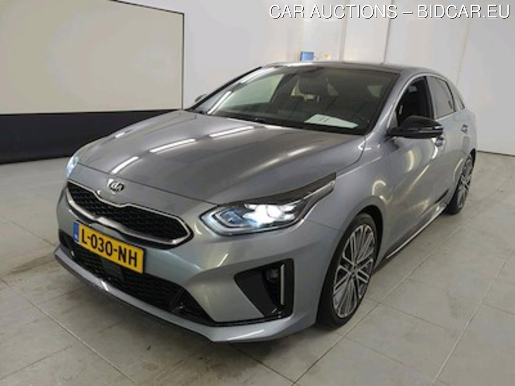 Kia ProCeed 1.5 T-GDi DCT7 GT-PlusLine glazen dak