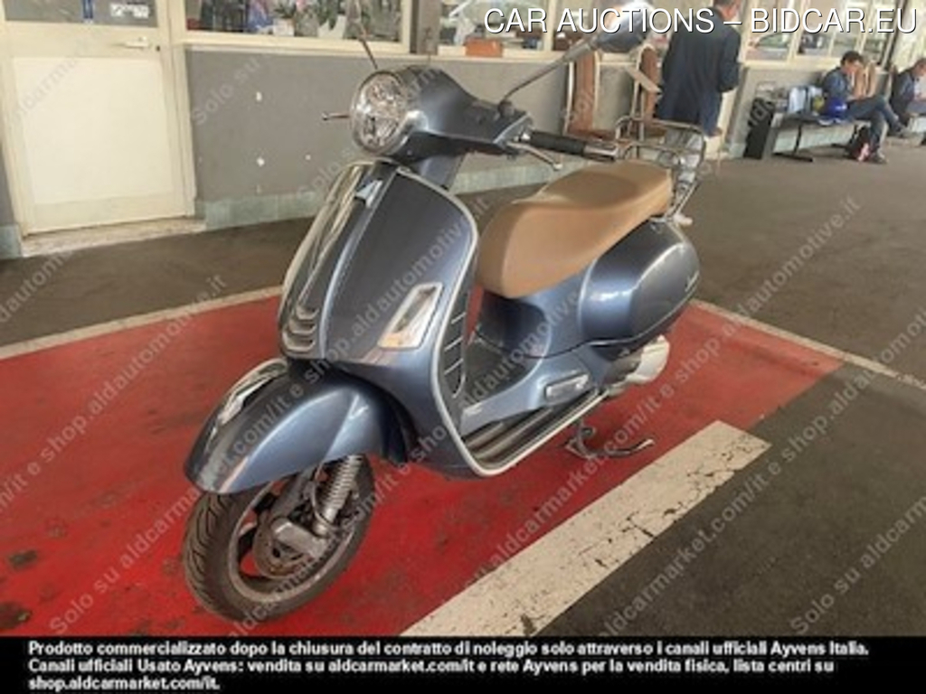 Piaggio vespa gts 300 hpe abs -