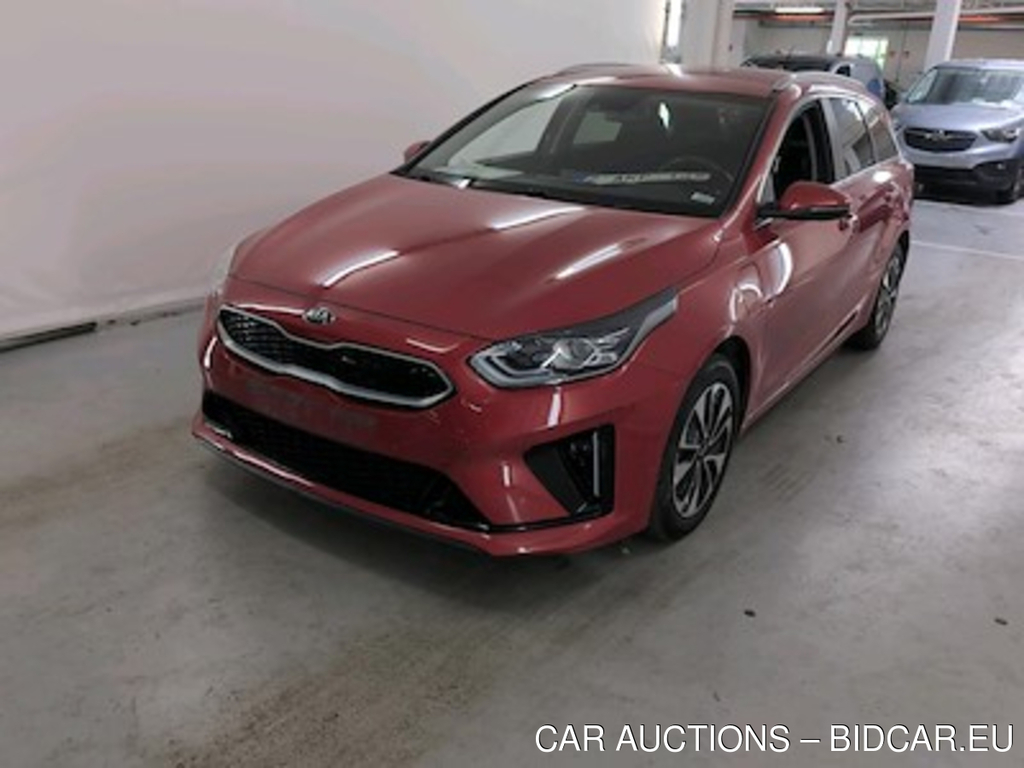 Kia Ceed 1.6 GDI PHEV BUSINESS LINE DCT Navigatie 1