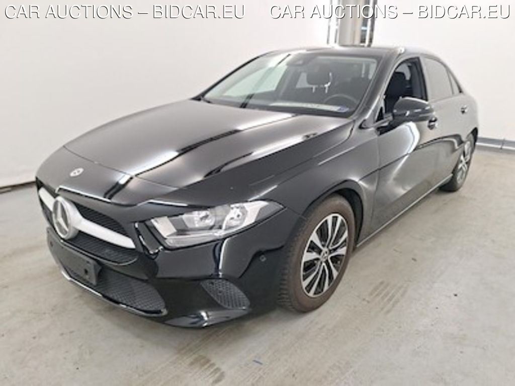 Mercedes-Benz A-class limousine 2.0 A 180 D BUSINESS SOLUTION DCT