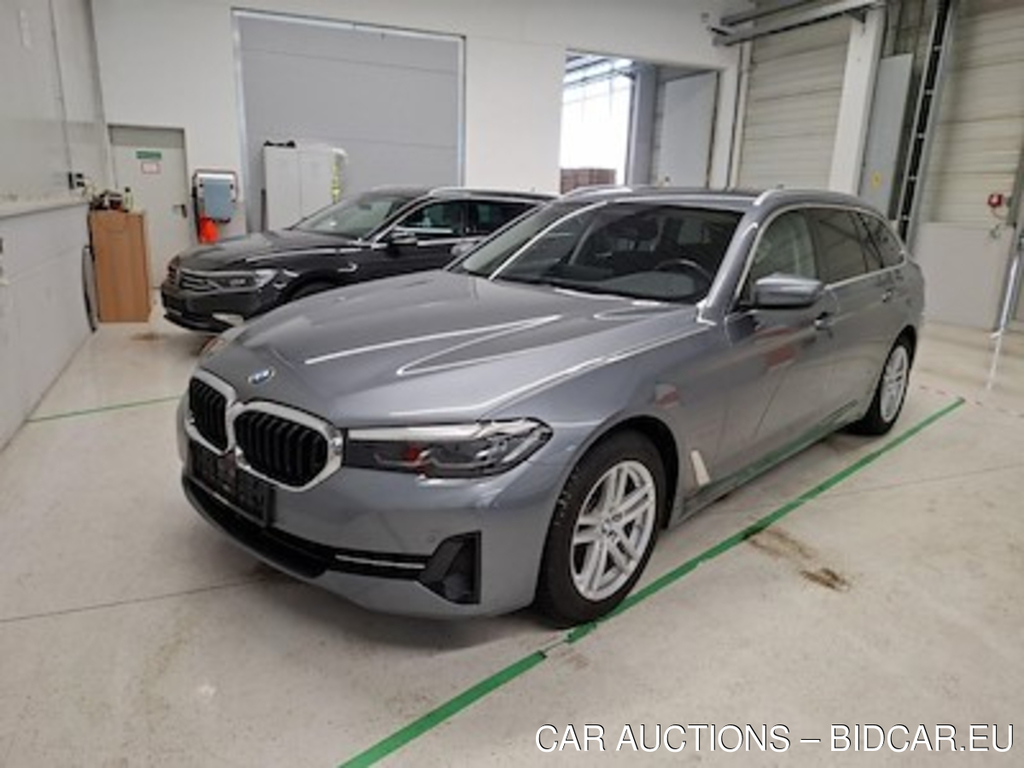 BMW Series 5 520d A Touring 140KW