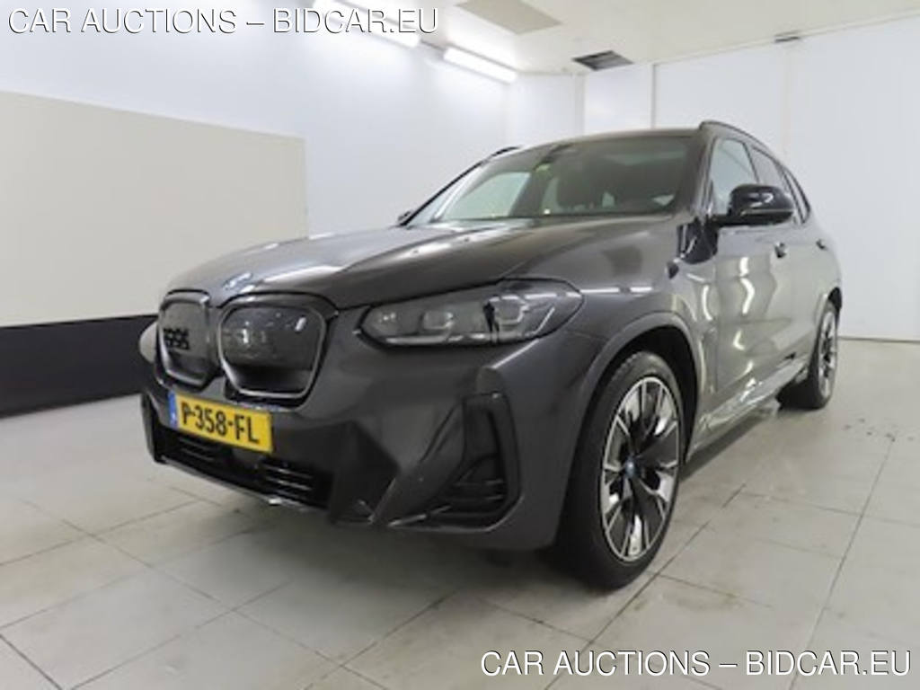 BMW Ix3 80kWh Executive 5d