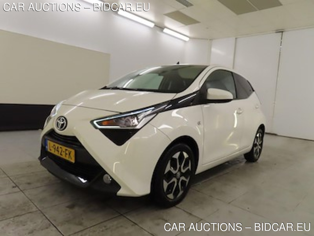 Toyota Aygo 1.0 VVT-i x-joy 5d APL