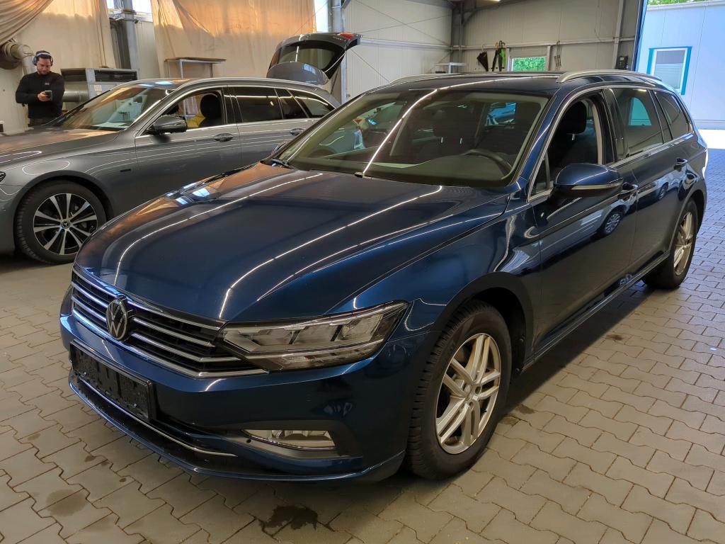 Volkswagen Passat VARIANT 2.0 TDI SCR DSG Business, 2022