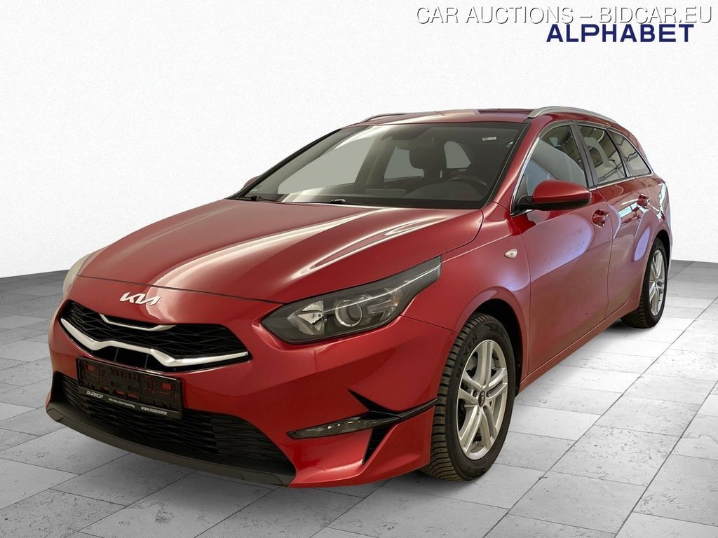 Kia Ceed SW 1.5 T-GDI DCT7 OPF Vision, 2022