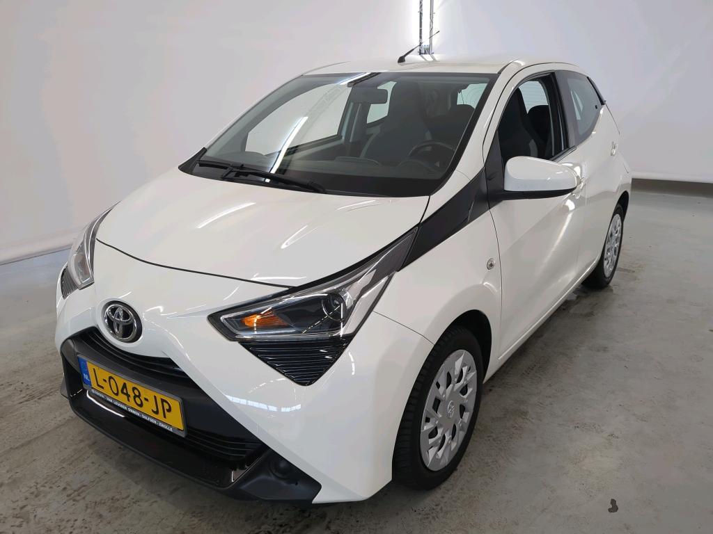 Toyota Aygo 1.0 VVT-I X-PLAY, 2021