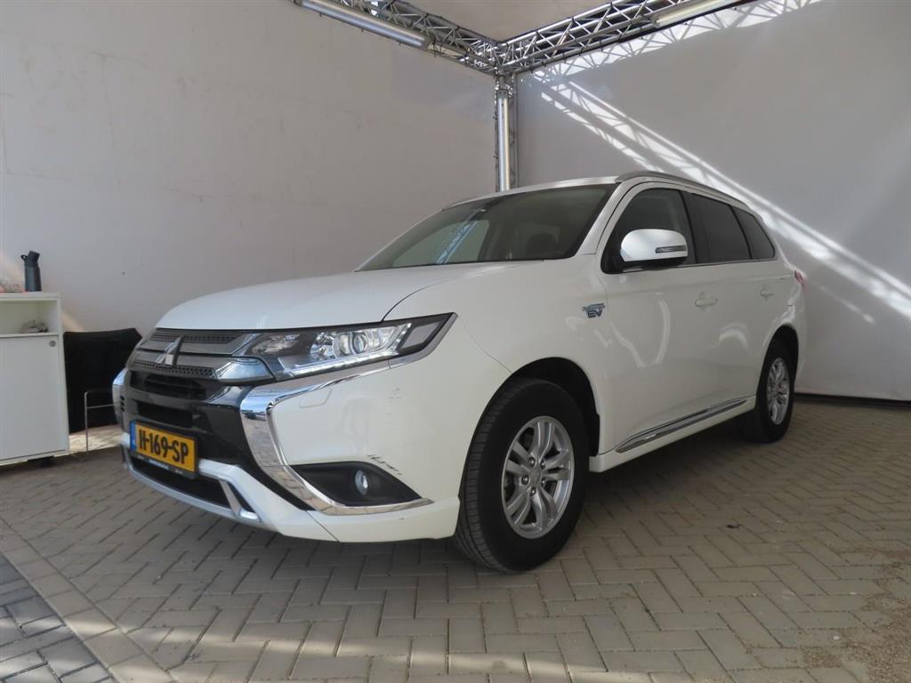 Mitsubishi Outlander 2.4 PHEV PURE, 2020