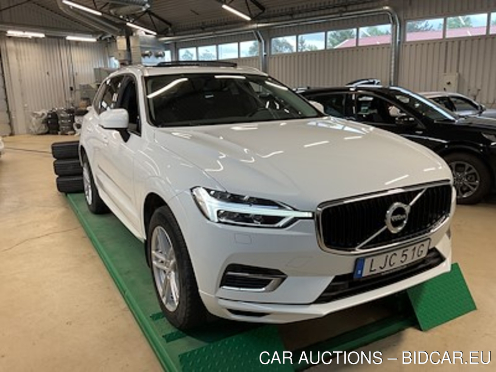 Volvo XC60 T8 AWD Momentum Adv Edit Panorama Drag Kamera