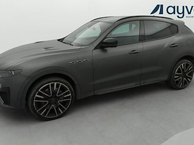 Maserati Levante 3.8 V8 biturbo trofeo 580 CV Pack Nerissiimo Trofeo, Toit Pano, ACC, Clim 4 Zones