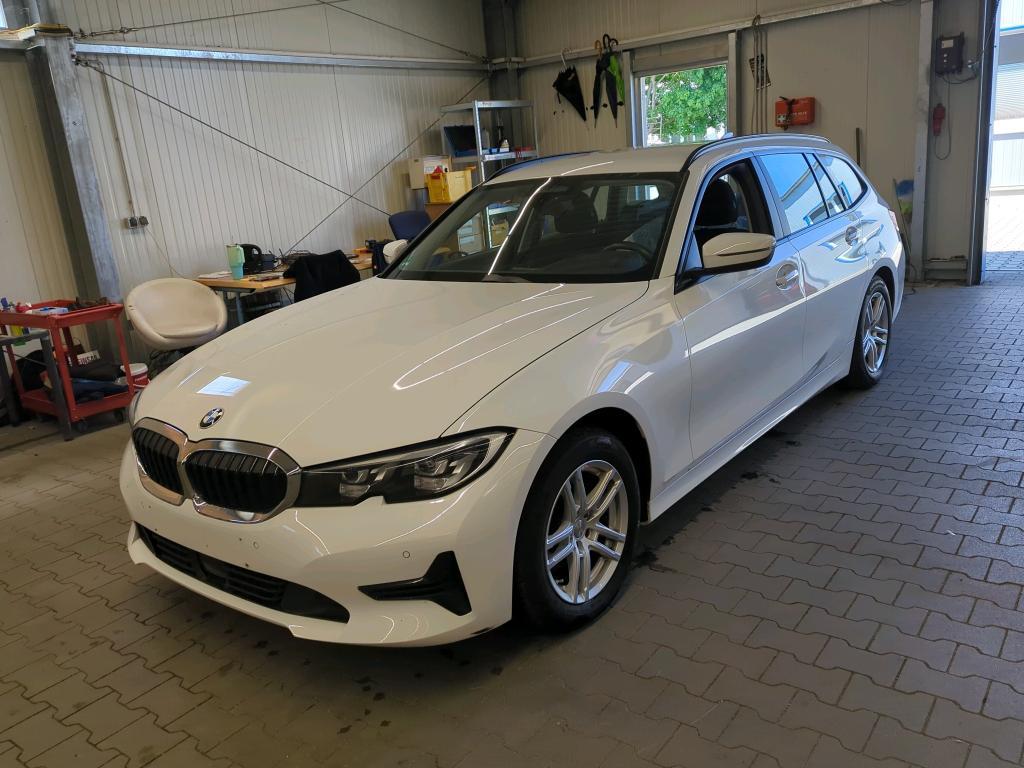 BMW 318D TOURING AUT. Advantage, 2020