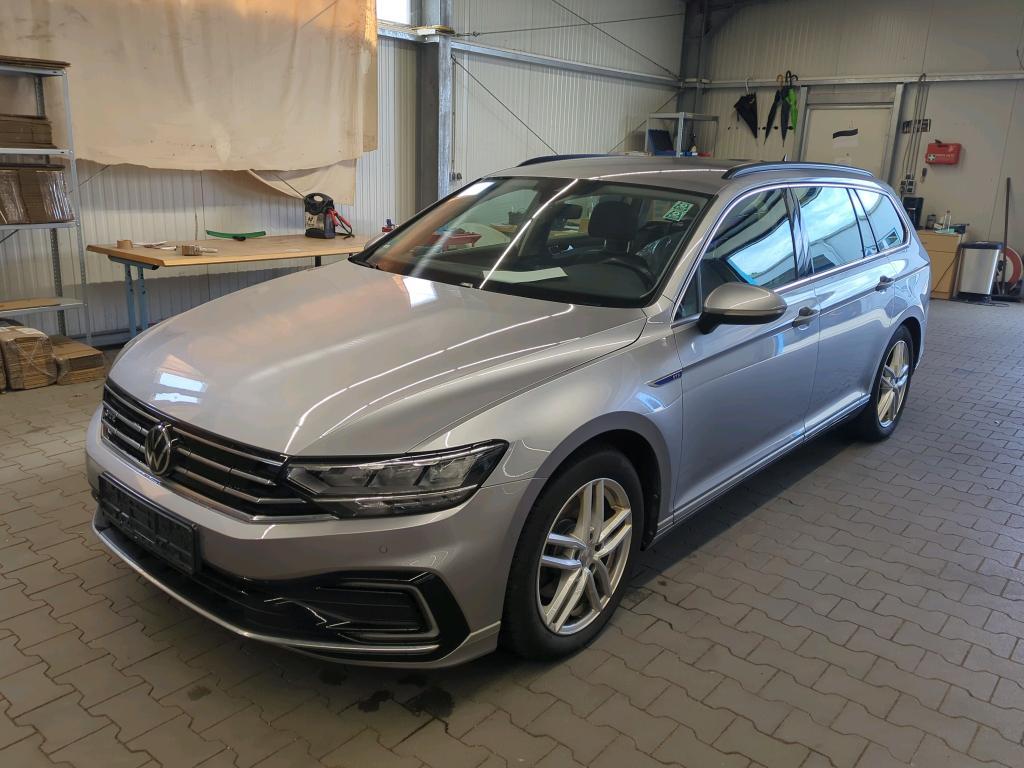 Volkswagen Passat VARIANT 1.4 TSI PLUG-IN-HYBRID DSG GTE, 2022