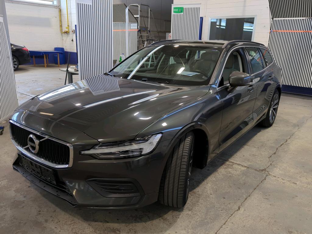 Volvo V60 B4 D GEARTRONIC Momentum Pro, 2021