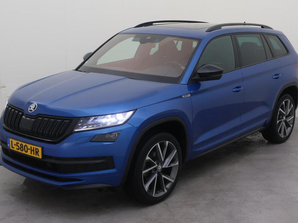 Skoda Kodiaq 1.5 TSI 150PK DSG SPORTLINE BUSINESS COMFORT FUNCTIE NAVI OPTIE, 2021