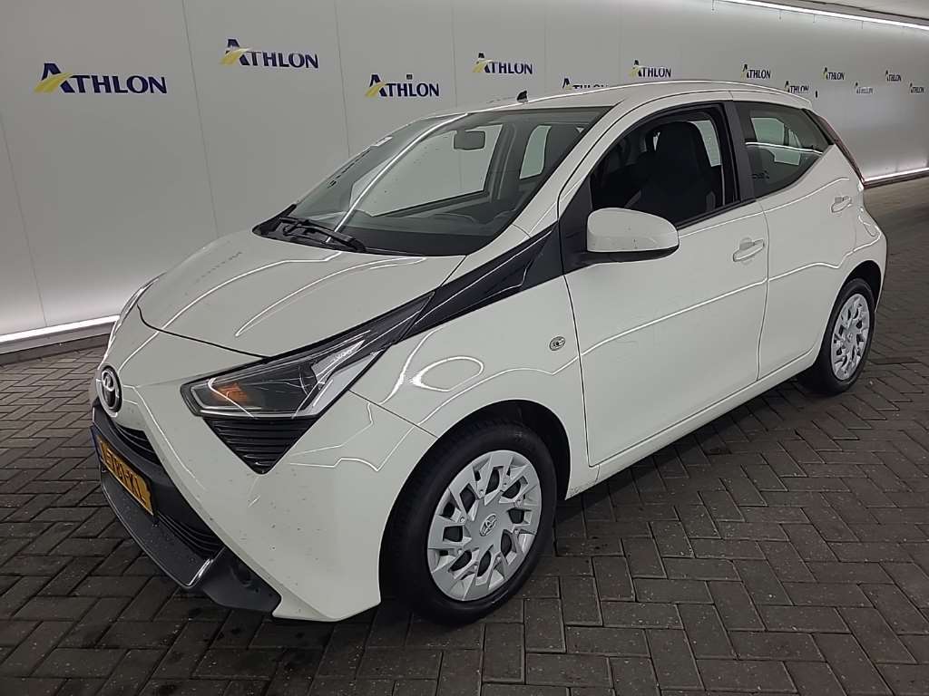 Toyota Aygo 1.0 VVT-I X-PLAY 5D 53KW, 2021