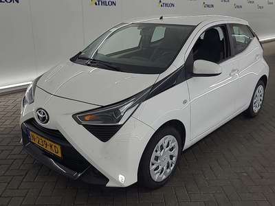 Toyota Aygo 1.0 VVT-I X-PLAY 5D 53KW, 2021