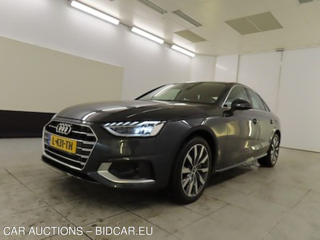 Audi A4 limousine 40 TFSI S tronic Business Edition 4d