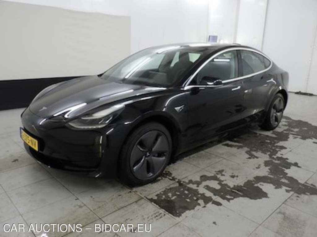 Tesla Model 3 Standard Range Plus RWD 4d