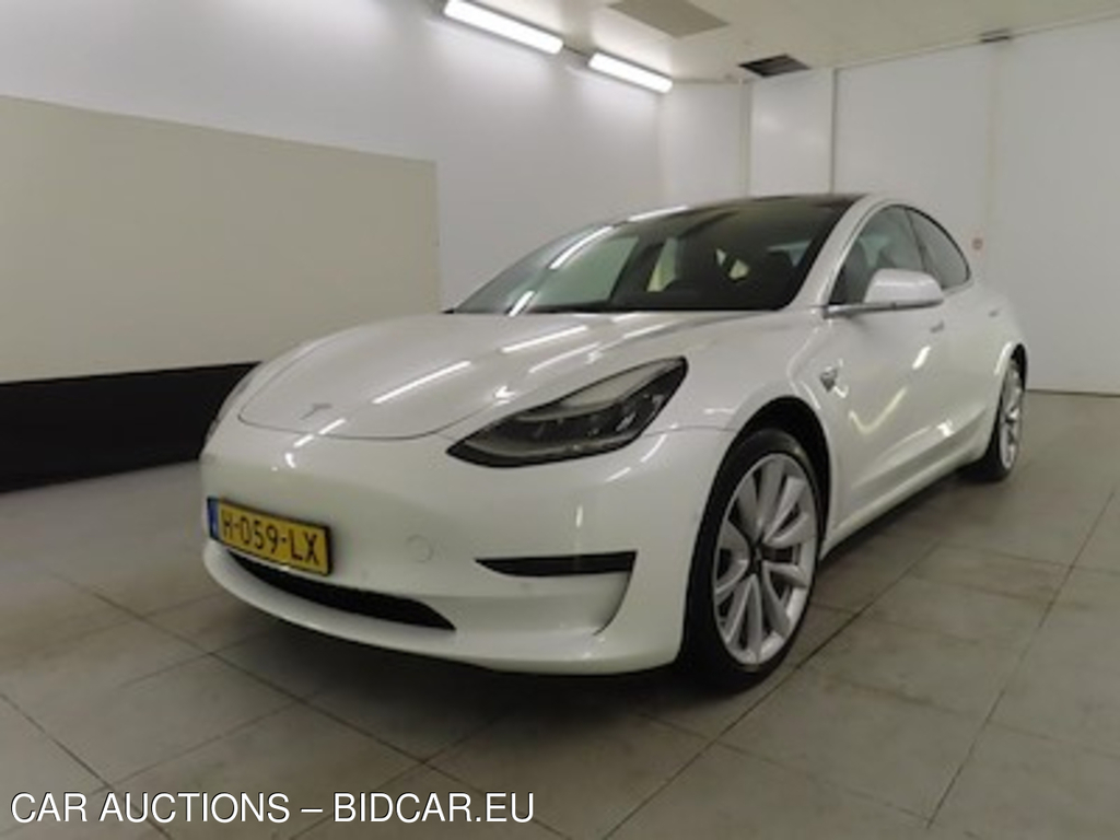 Tesla Model 3 Standard Range Plus RWD 4d