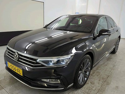 Volkswagen Passat 1.5 TSI 7-DSG R-Line Business