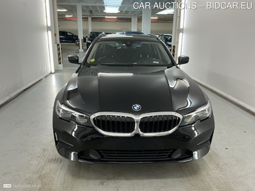 BMW 3-serie 2.0 318DA (100KW) TOURING Model Advantage Business
