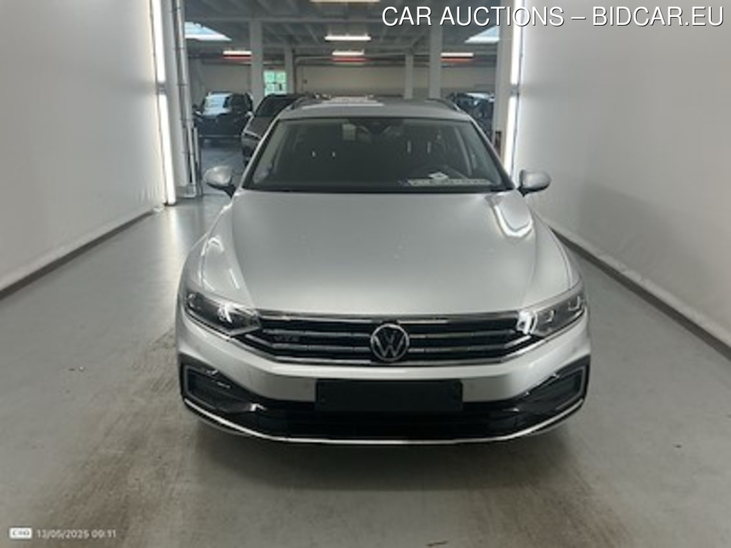 Volkswagen Passat 1.4 TSI MSQ VARIANT GTE BUSINESS