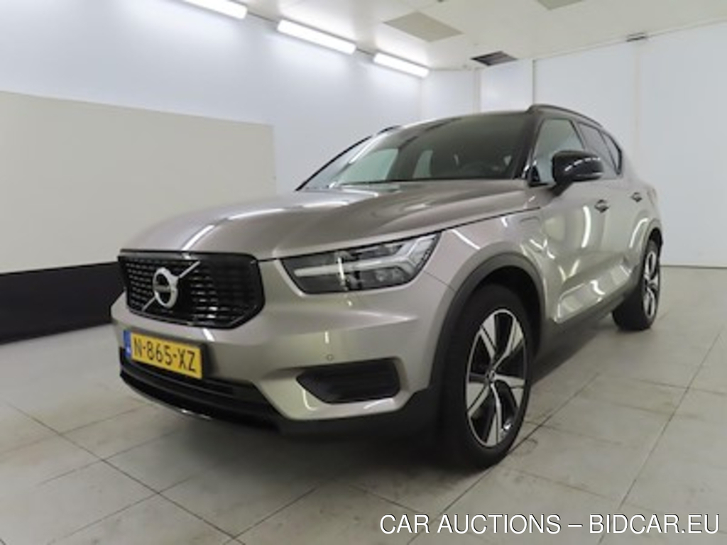 Volvo XC40 Recharge T4 R-Design 5d