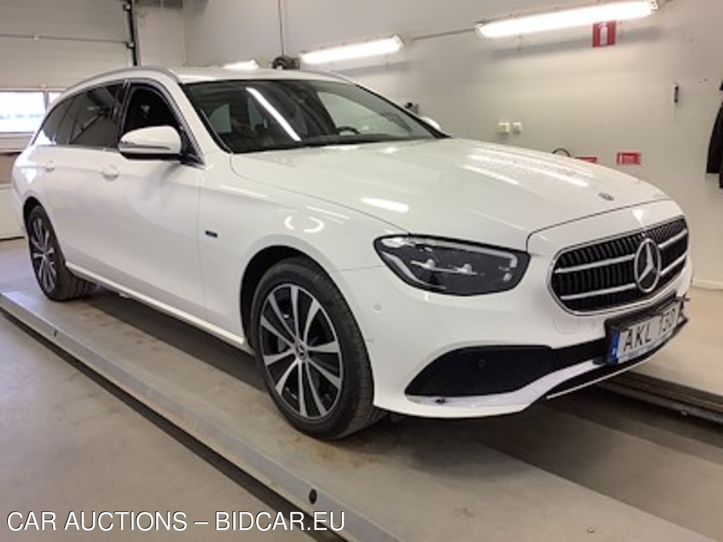 Mercedes-Benz E-Class 300 T De 4matic Se Edition Widescreen Drag Varmare