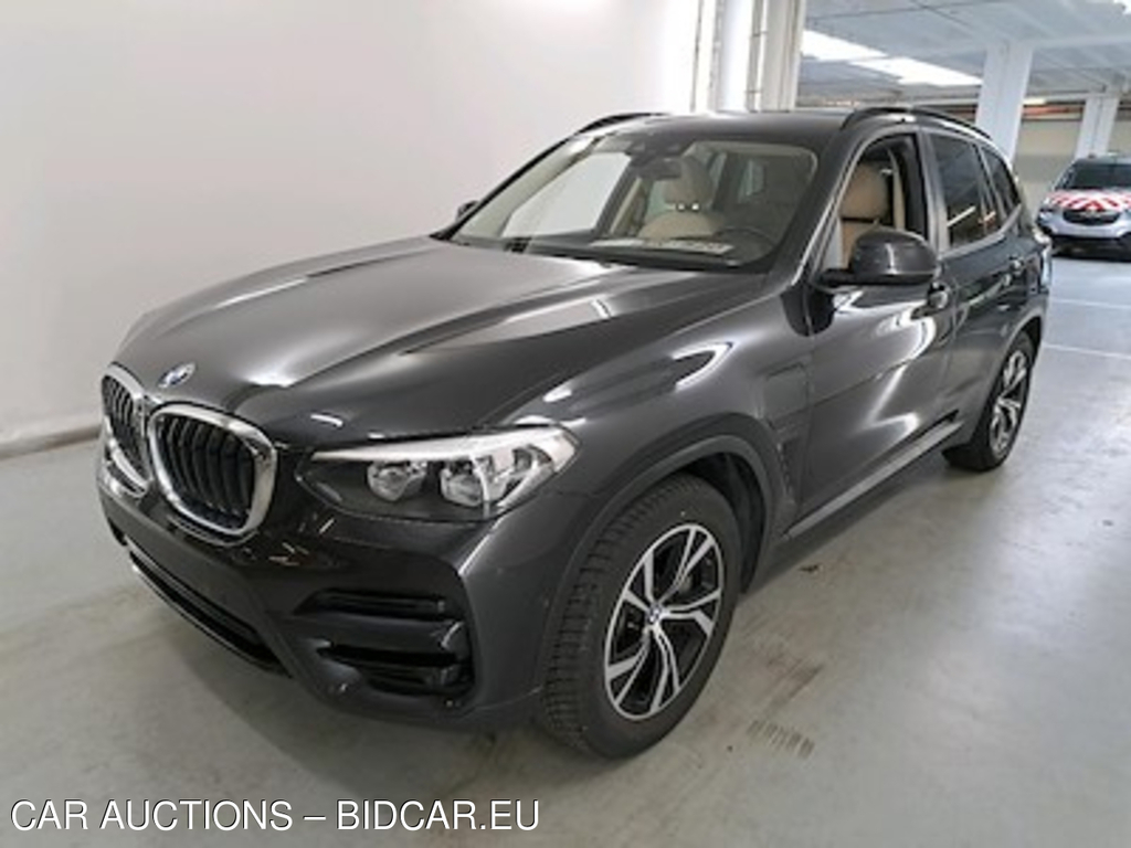 BMW X3 2.0 XDRIVE30E (120KW) AUTO Business Plus Driving Assistant