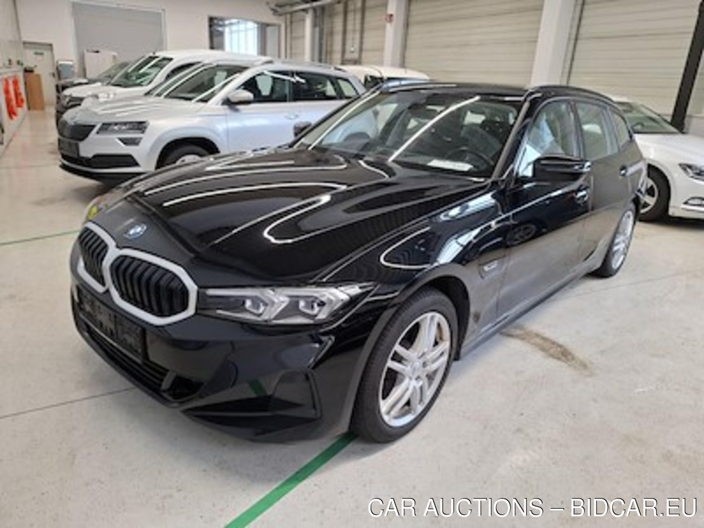 BMW Series 3 320e A Xdrive Touring 120KW