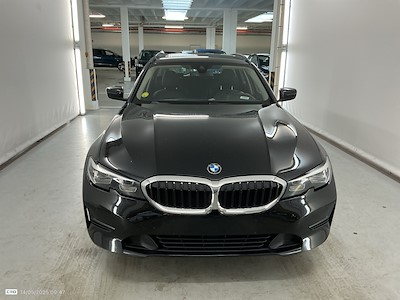 BMW 3-serie 2.0 318DA (100KW) TOURING Model Advantage Business
