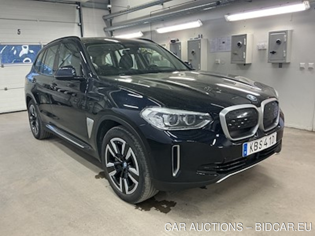 BMW Ix3 iX3 Charged Skinn Panorama Kamera Navi