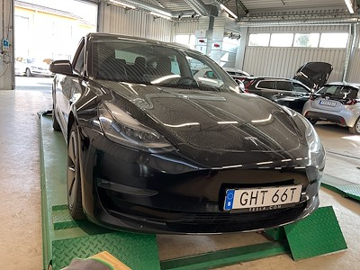 Tesla Model 3 Long Range AWD Drag