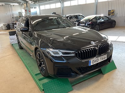 BMW 5-serie 530e Touring xDrive M Sport Innovation Display Key HiFi HuD Kamera