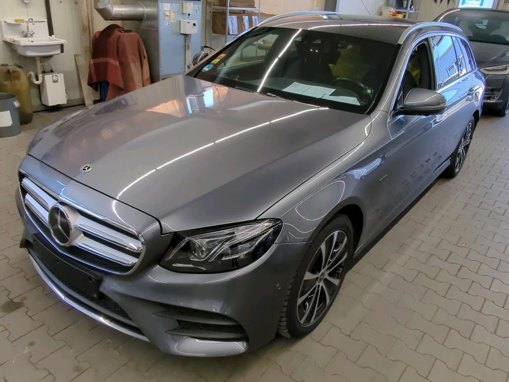 Mercedes-Benz E 300 DE T 9G-TRONIC AMG Line, 2020