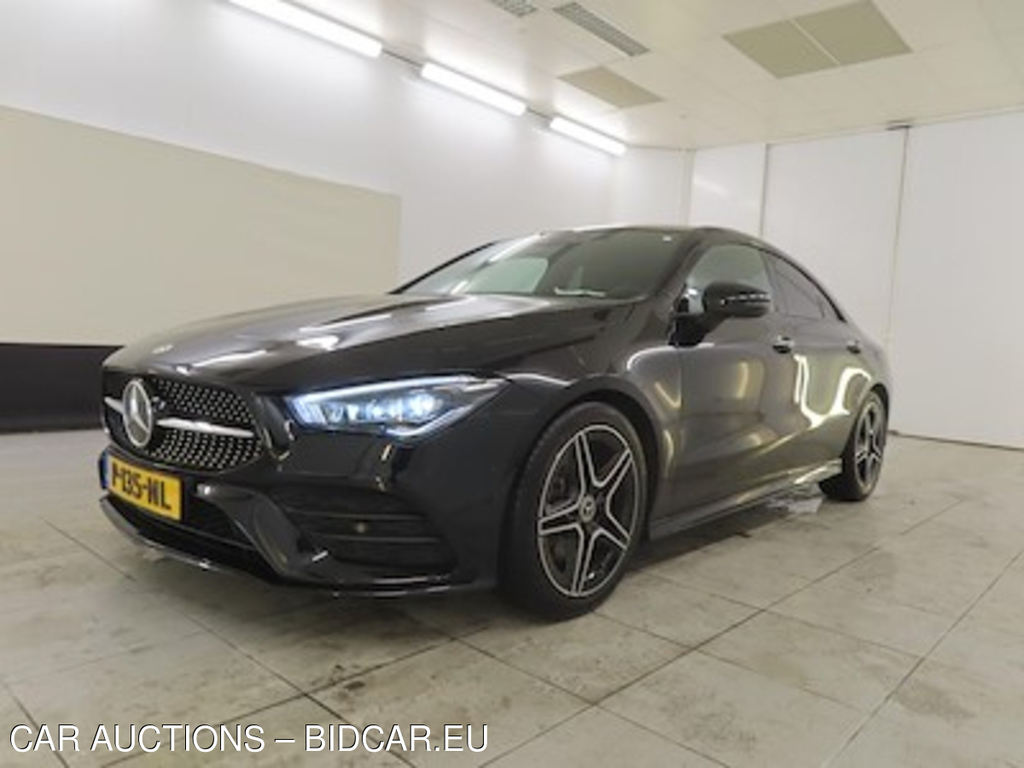 Mercedes-Benz CLA CLA 200 DCT Business Solution AMG 4d