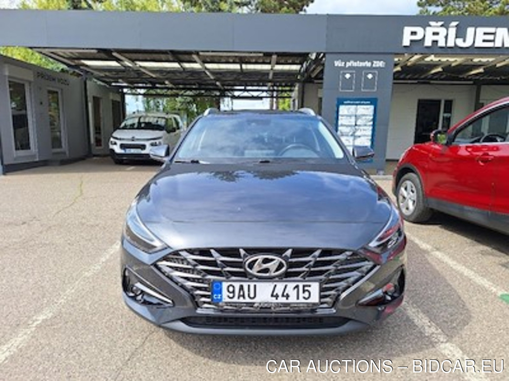 Hyundai I30 1.5i CVVT Family Smart kombi