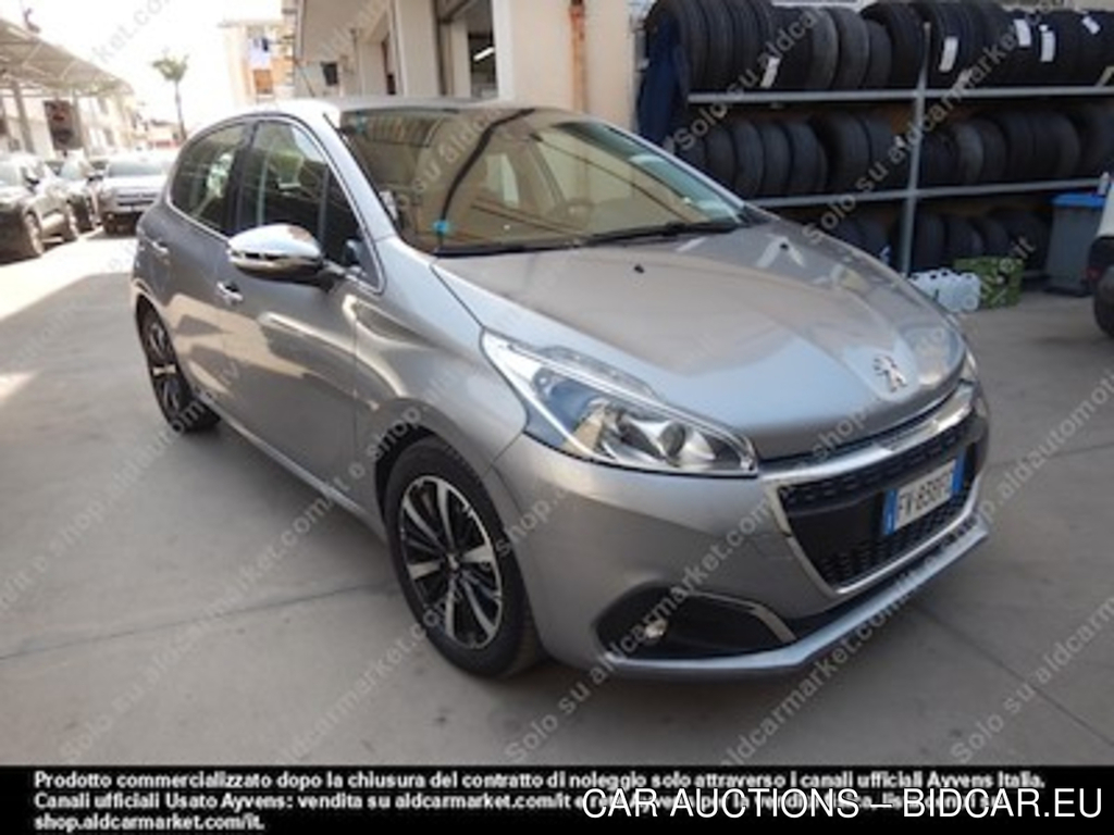 Peugeot 208 allure puretech 82cv SS -