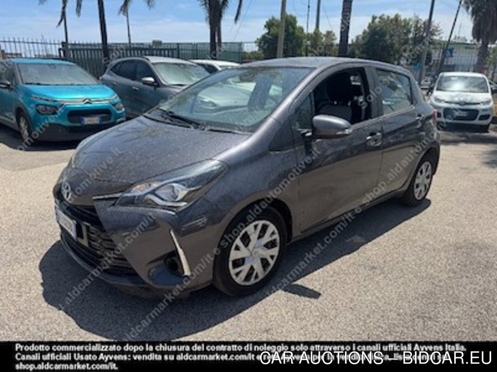 Toyota yaris 1.5 hybrid business hatchback -