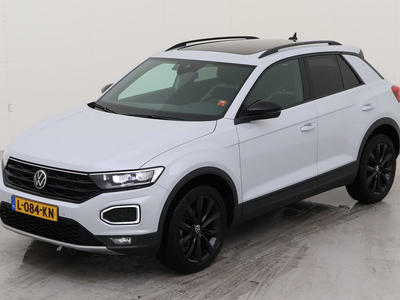Volkswagen T-roc 1.5 TSI 150PK SPORT ADVANCE EXECUTIVE TREKHAAK, 2021