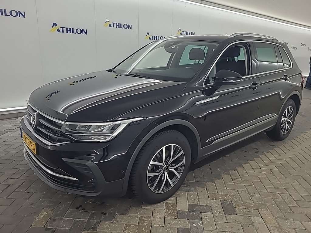 Volkswagen Tiguan 1.5 TSI 110KW DSG LIFE BUSINESS 5D, 2021