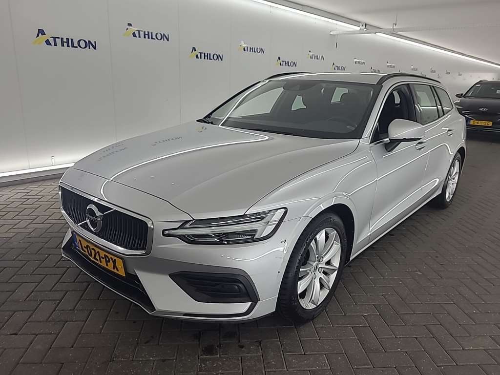 Volvo V60 B3 AUTOMAAT MOMENTUM BUSINESS 5D 120KW, 2021