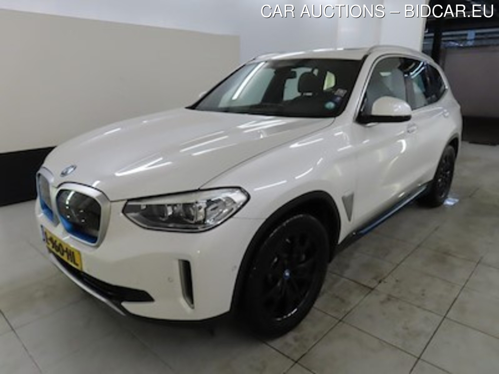 BMW Ix3 80kWh Executive 5d